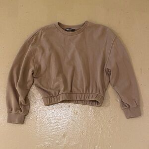 Zara Women's Beige Cropped sweatshirt